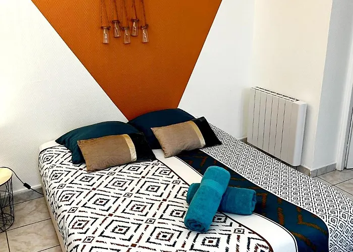 Studio A Au Pied Des Thermes De Neris-Les-Bains