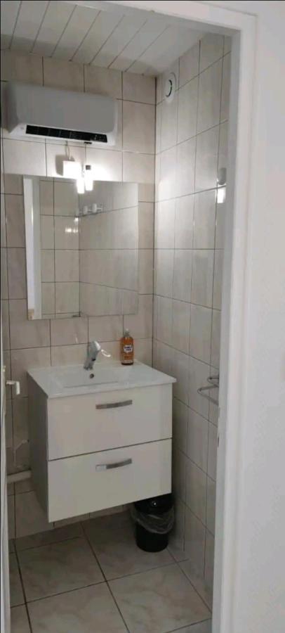 A Au Pied Des Thermes De Apartment *